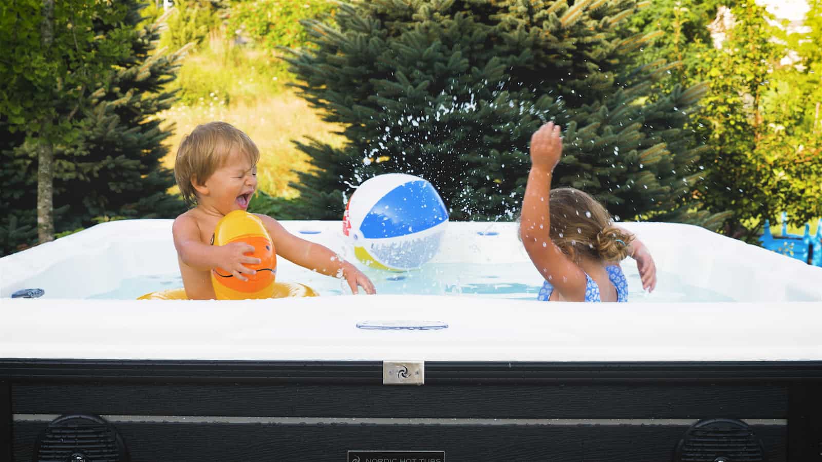 Nordic-Hot-Tubs_lifestyle_kids Nordic Hot tubs in Ontario